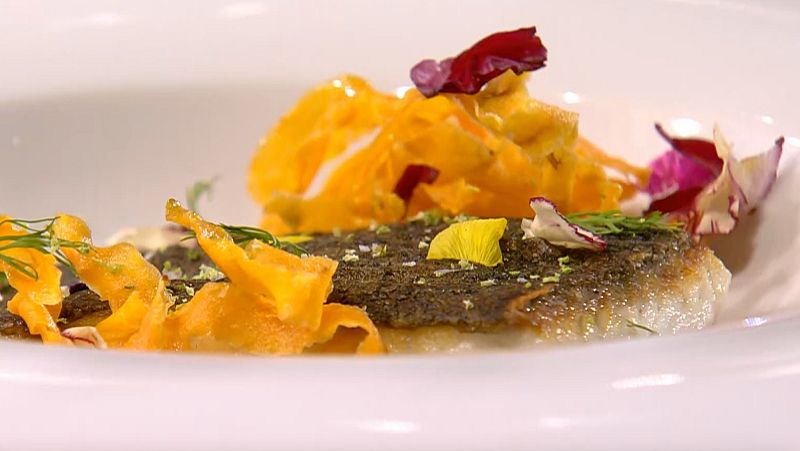 Receta de rodaballo con chips de boniato de Alex