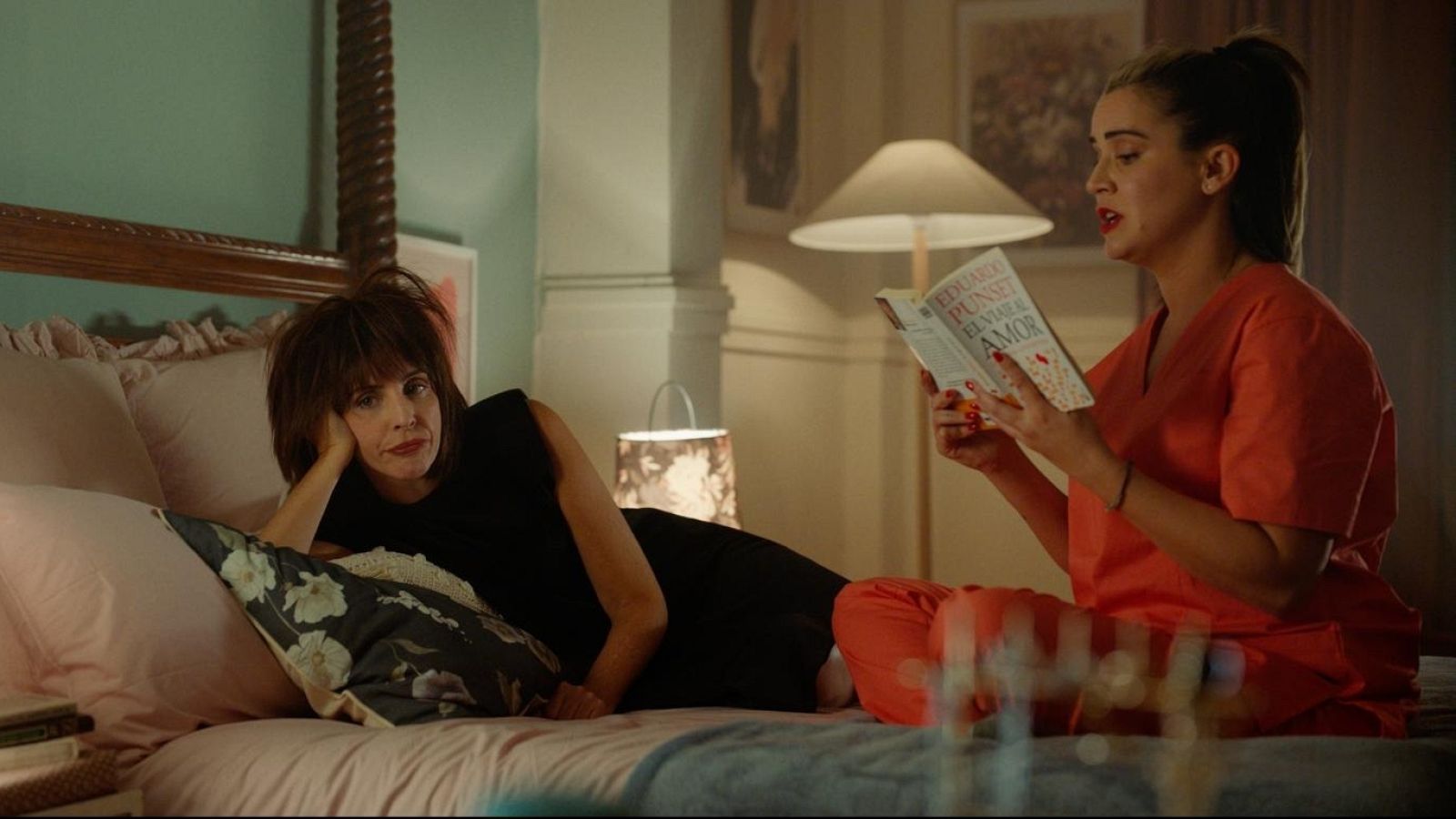 Fotograma de 'De Caperucita a loba'