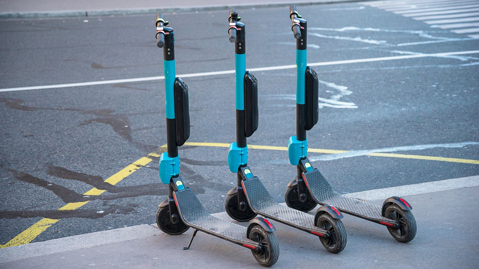 Patinetes eléctricos de alquiler en París