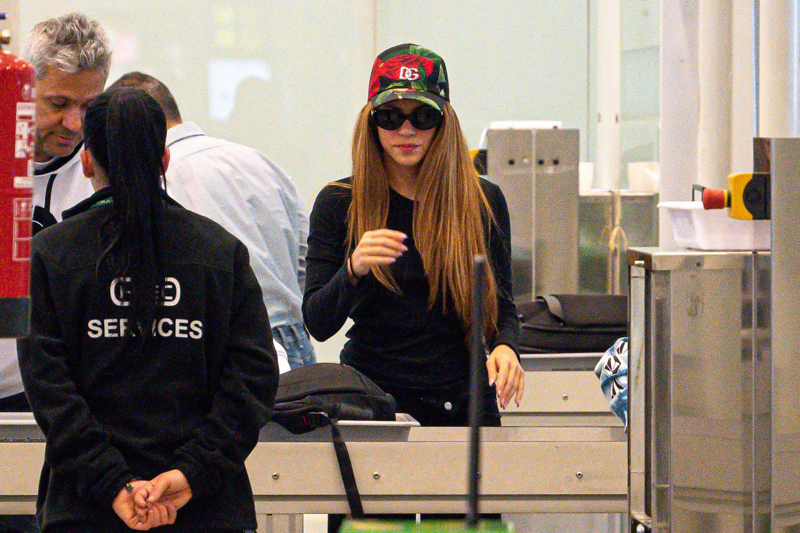 Shakira huye de Barcelona y este es el mensaje que le deja a los españoles