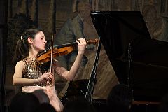 María Dueñas interpreta con la Orquesta Sinfónica RTVE el Concierto para violín de Brahms esta semana en el Monumental