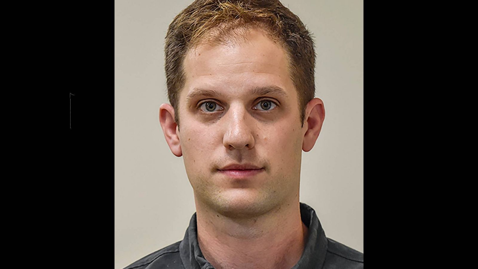 El Servicio de Seguridad de Rusia detiene a un reportero del Wall Street Journal por "espionaje"