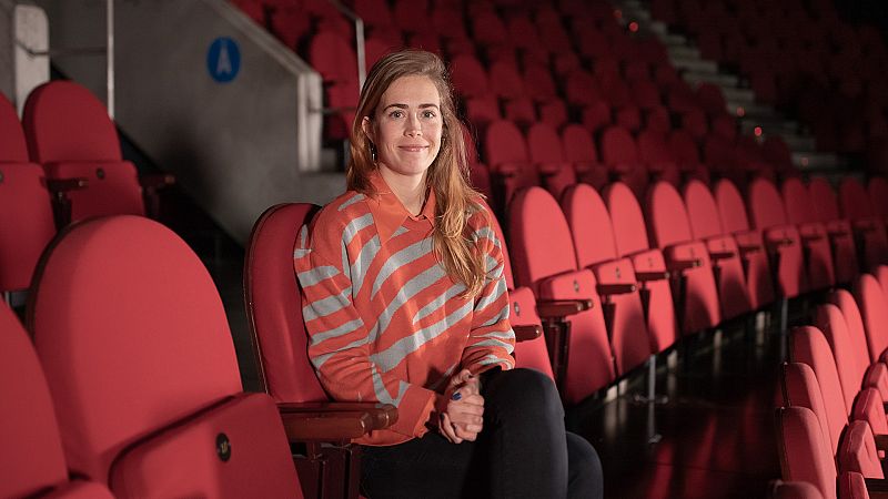 La bailarina, core�grafa y escritora Greta Garc�a presenta en P�gina Dos su novela debut "Solo quer�a bailar" 