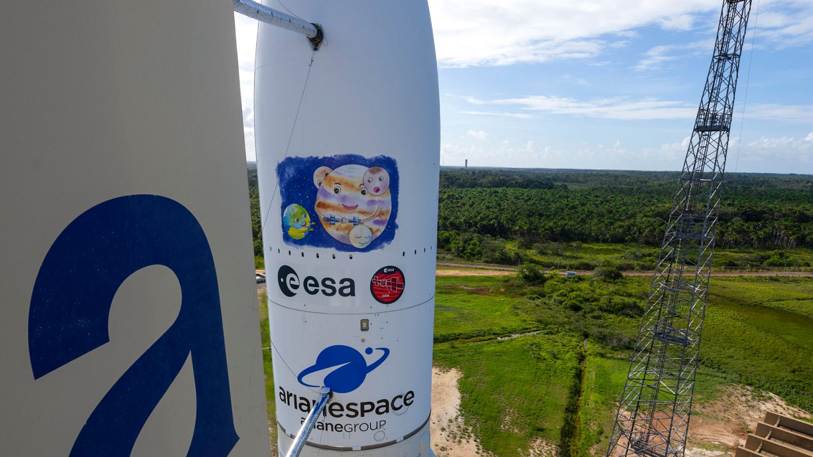 El cohete Ariane 5 con la sonda 'Juice', en Kurú.
