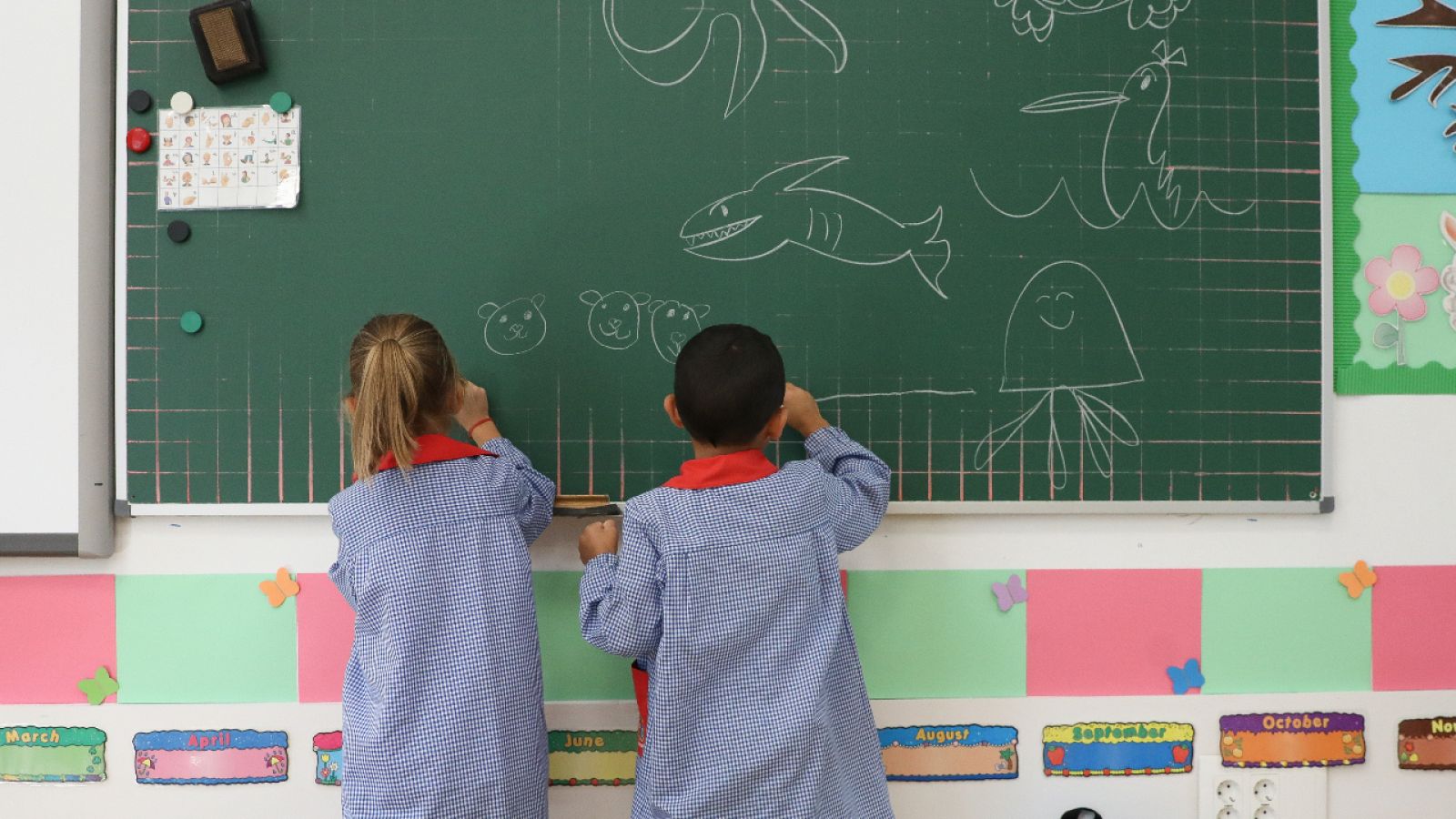 Calendario escolar de inscripción, admisión y matriculación 2023/24 en cada comunidad