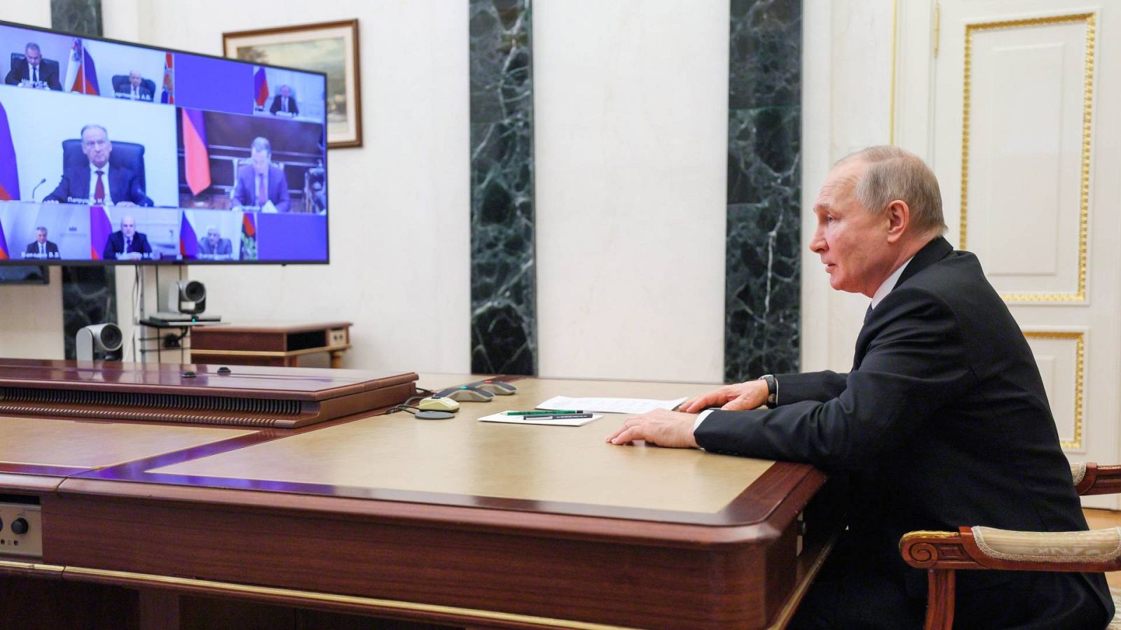 Putin promulga una ley que persigue a los rusos que no quieren servir en el Ejército