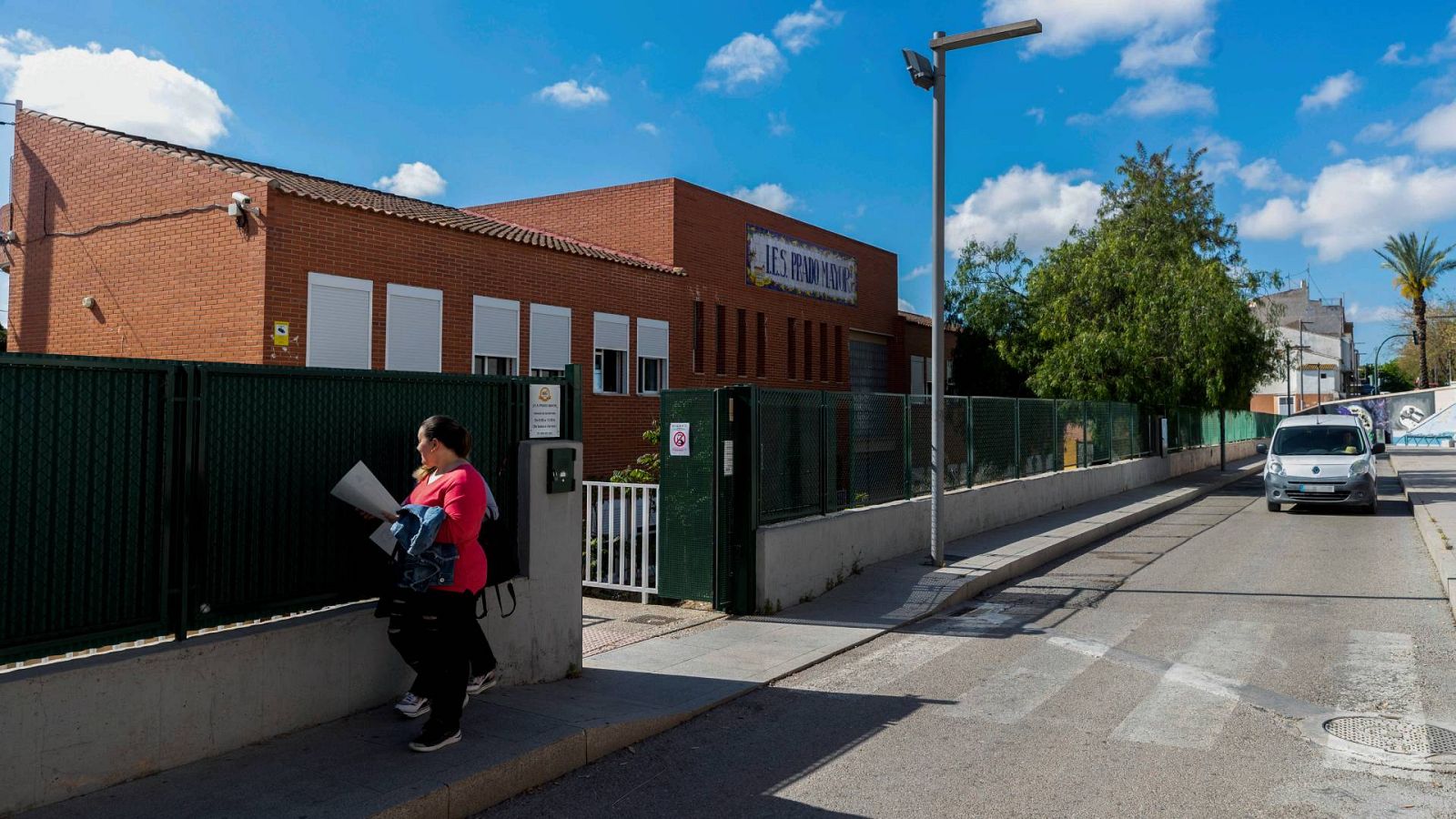 Detenido un profesor de instituto en Totana por agredir sexualmente a varias alumnas