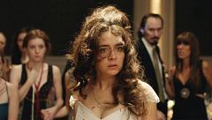 Es perversa y violenta, pero es pura diversión: la película que arrasó en los Premios Platino
