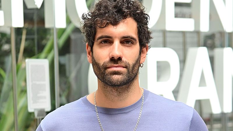 Qui�n es Tamar Novas, Manuel en 'Los pacientes del doctor Garc�a': conoce al actor gallego y chico Almod�var