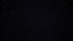 ¿Por qué las estrellas solo brillan de noche?