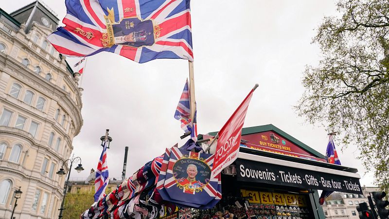 La corona británica, el símbolo de Reino Unido que mueve masas y atrae visitas alrededor del mundo
