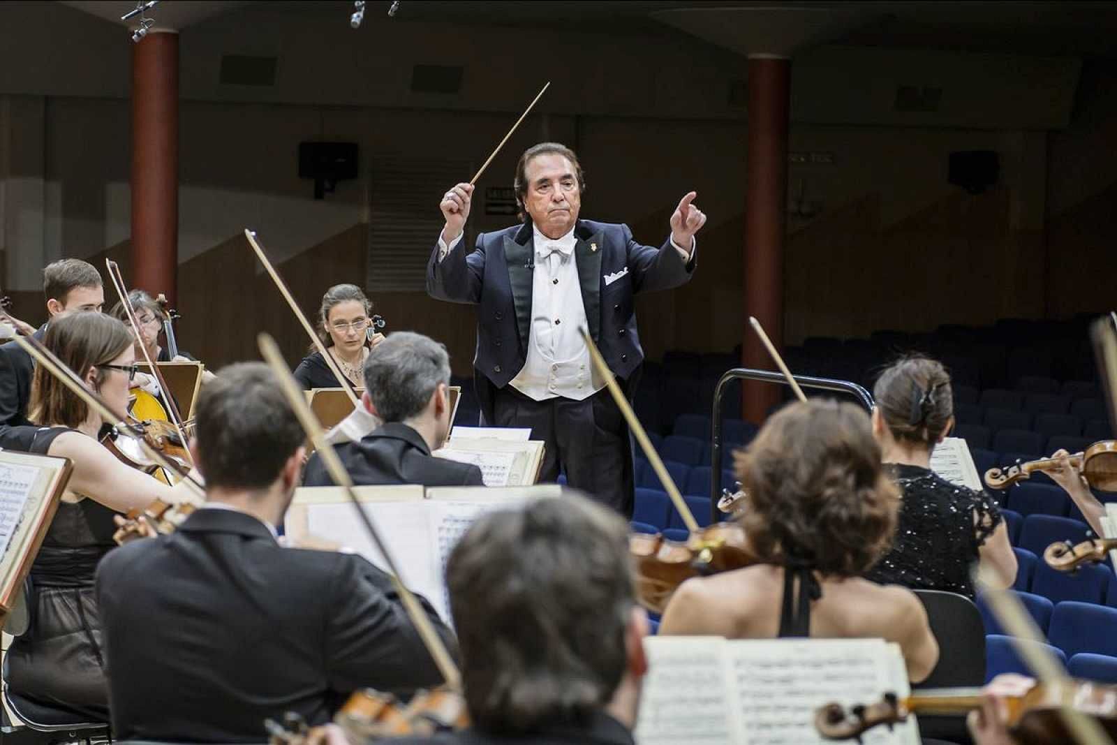 Concierto homenaje al maestro Garc�a Asensio, con la Orquesta Sinf�nica y Coro RTVE