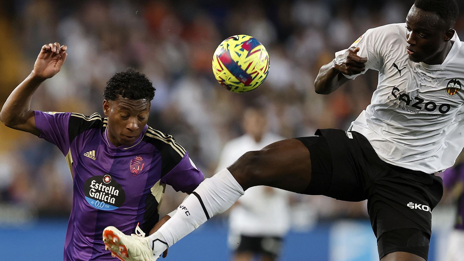 El Valencia-Valladolid de la pasada jornada ha sido uno de los últimos duelos directos entre equipos que luchan por no bajar.