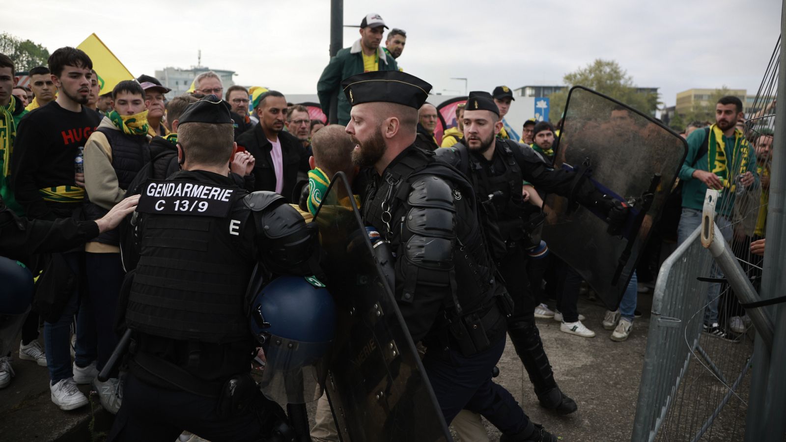 Seguidores del Nantes en Saint-Denis