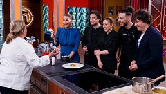 Carmina vuelve a MasterChef cargada de humor y con un platazo dedicado a su "muñeco"