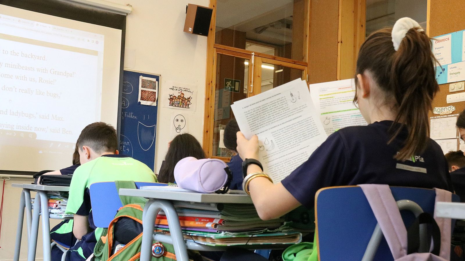 Educació instal·larà aires acondicionats a un centenar d'escoles