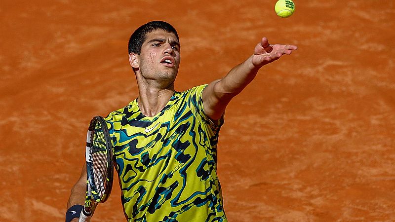 Alcaraz se sobrepone a un firme Khachanov y se mete en las semifinales del Madrid Open