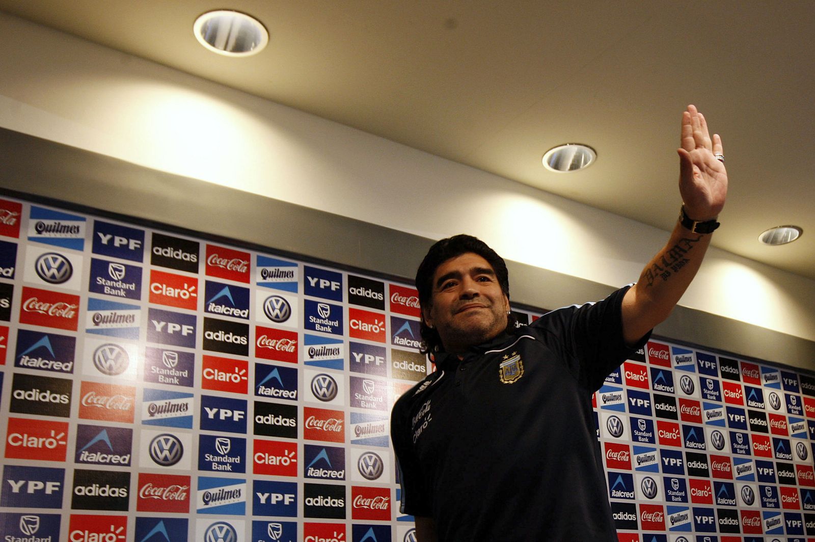 Diego Maradona, durante una rueda de prensa en Buenos Aires