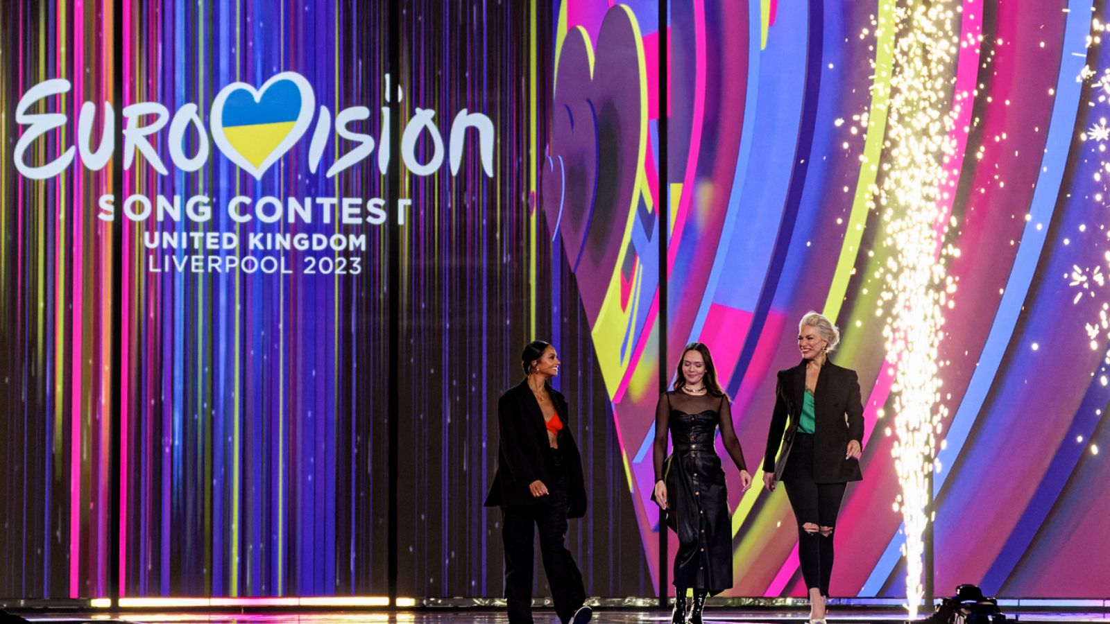 Escenario y presentadoras de Eurovisión 2023