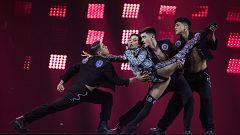 El otro español que se ha colado en Eurovisión... ¡El año pasado bailó junto a Chanel!