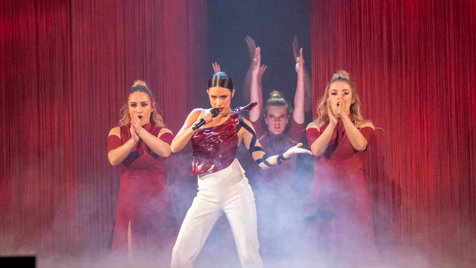 La actuación de Blanca Paloma anoche en Liverpool