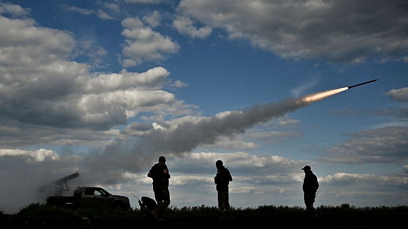 Resumen de la Guerra entre Ucrania y Rusia el 15 de mayo de 2023 | Francia se ofrece a entrenar a pilotos ucranianos para el uso de cazas