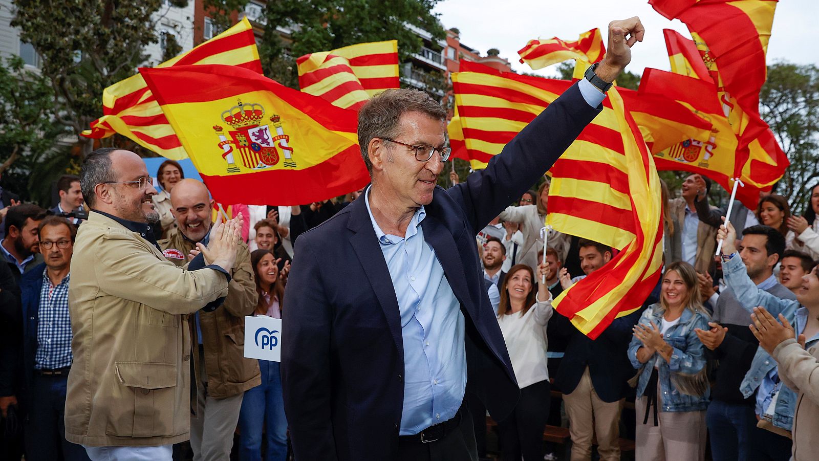 El líder del PP, Alberto Núñez Feijóo, participa en el mitín central de Barcelona