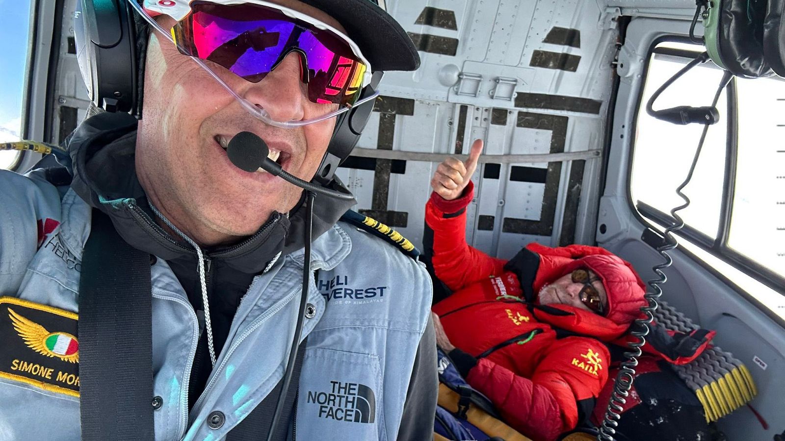 Carlos Soria evacuado en helicóptero