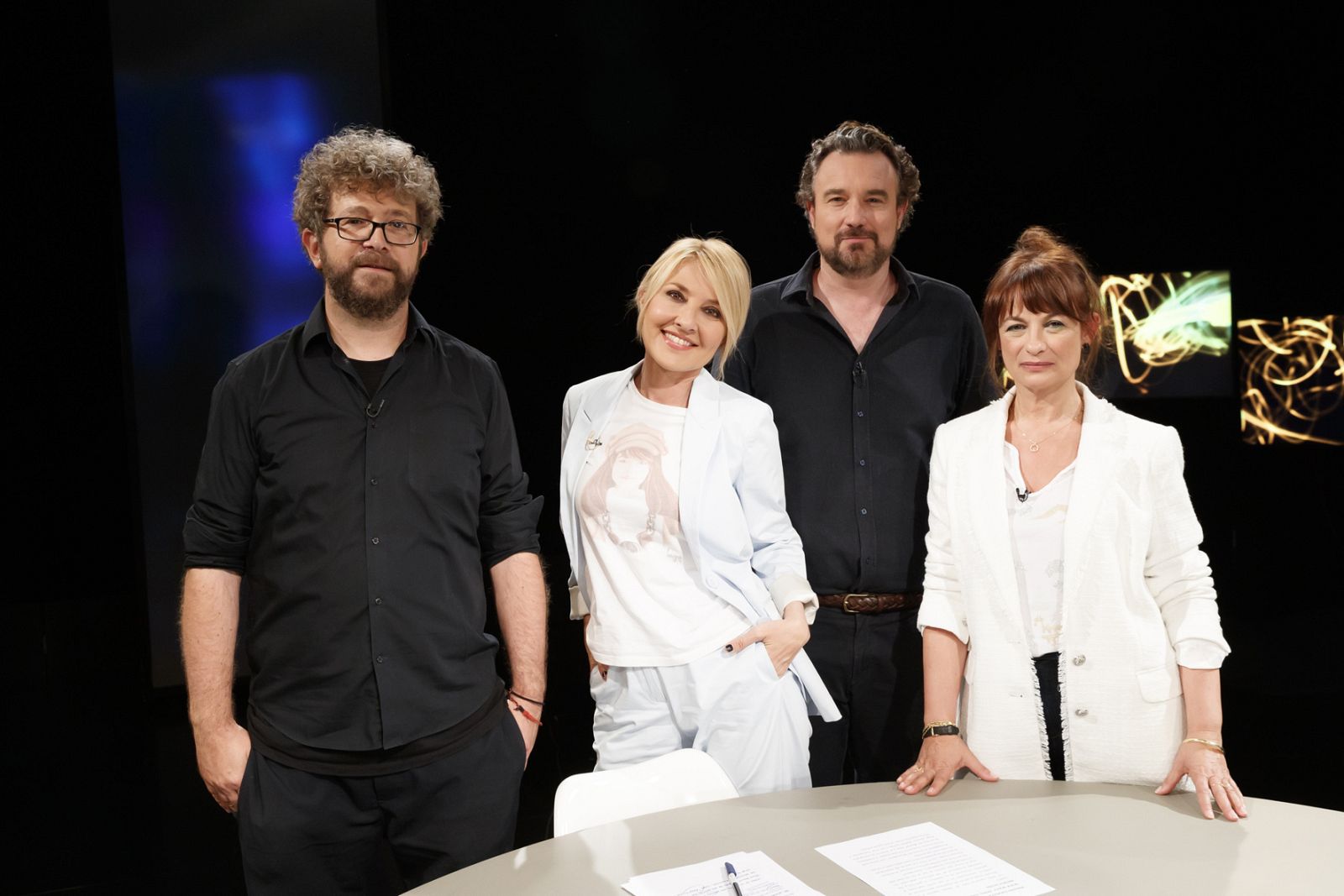 Cayetana Guillén Cuervo con Ángel Amorós, Esteban Crespo,  y Montse Sanz