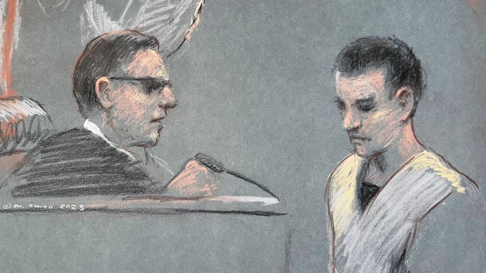 El principal sospechoso de filtrar los documentos del Pentágono permanecerá bajo custodia a la espera de juicio