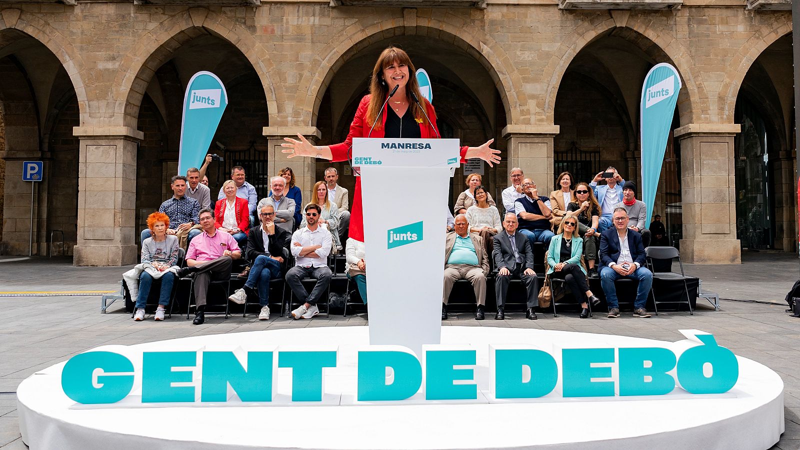 Laura Borràs durant l'acte electoral central de Junts a Manresa
