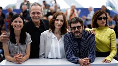 Víctor Erice se autorretrata, ajusta cuentas, y compone una elegía al cine en 'Cerrar los ojos'