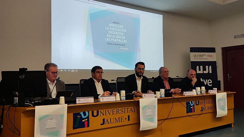 La UJI aborda la educacin meditica para frenar la desinformacin en la era digital