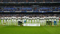 La plantilla del Real Madrid y el Bernabéu muestran su apoyo a Vinicius en el duelo ante el Rayo
