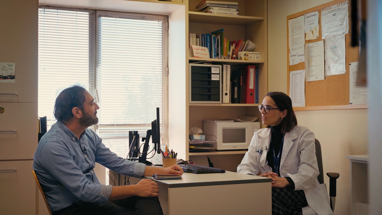 La psiquiatra Amanda Rodríguez-Urrutia en una entrevista en El Cazador de Cerebros