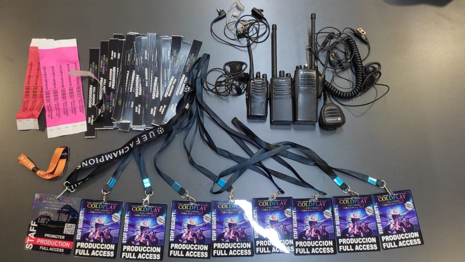 Entrades, passis i acreditacions falses al concert de Coldplay