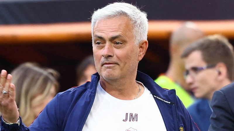 Mourinho: "La historia hace favorito al Sevilla, pero nosotros no somos angelitos" 