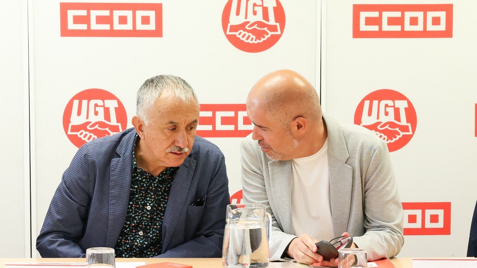 UGT y CC.OO. piden a los partidos que aclaren si van a mantener las reformas