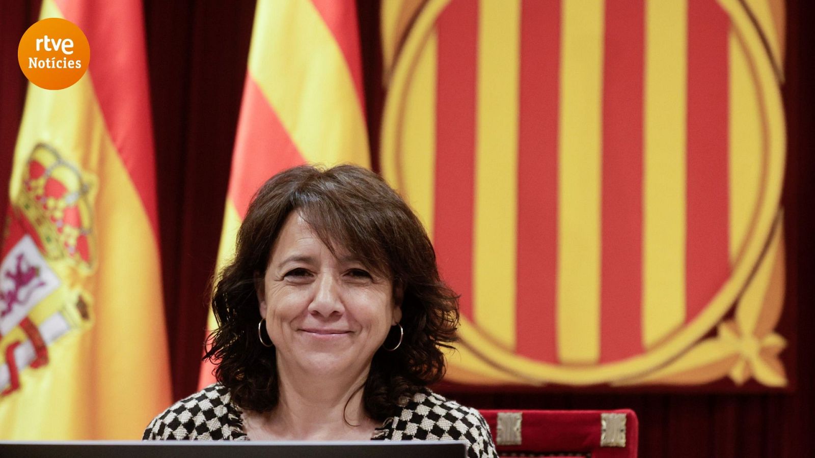 Anna Erra s'estrena com a presidenta del Parlament en un ple