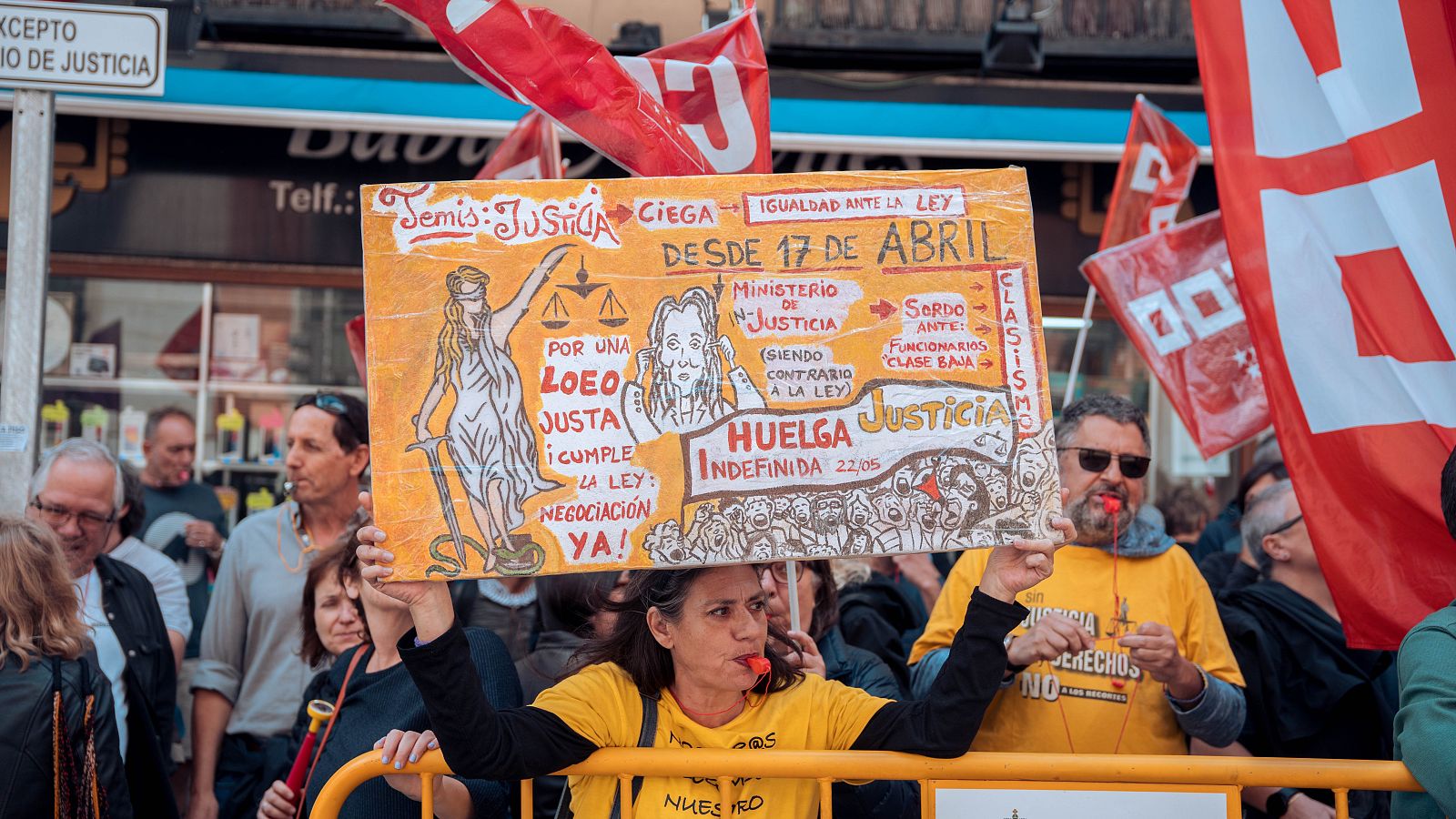 Los funcionarios de Justicia mantienen la huelga a pesar del adelanto electoral