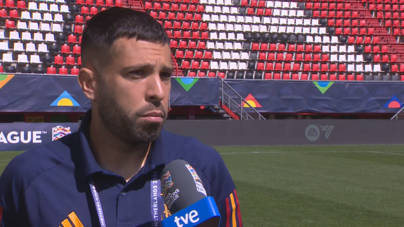 Jordi Alba, sobre su futuro, a RTVE: "Equipos no me faltar�n, espero"