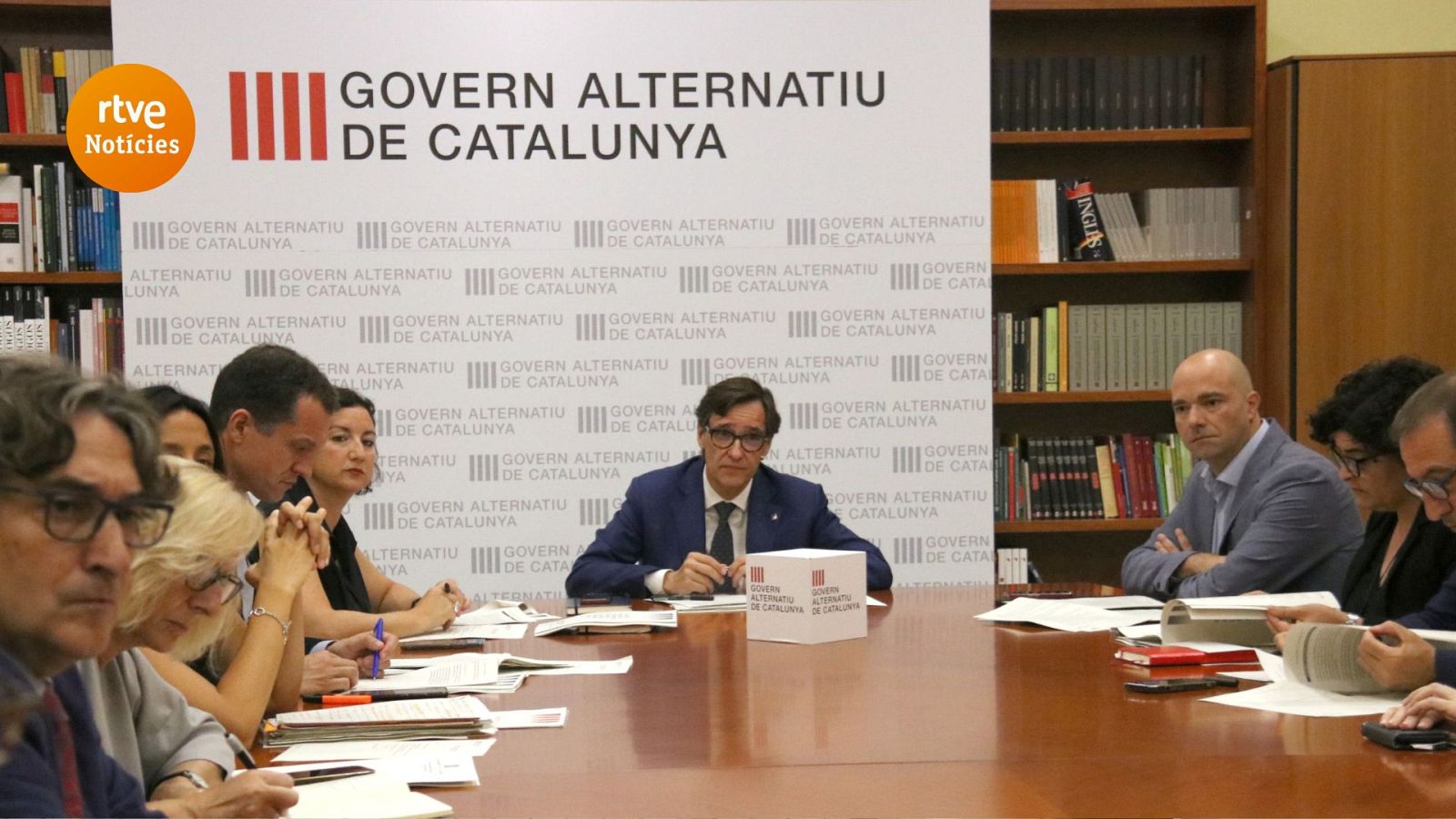 Salvador Illa encapçala la reunió del Govern Alternatiu