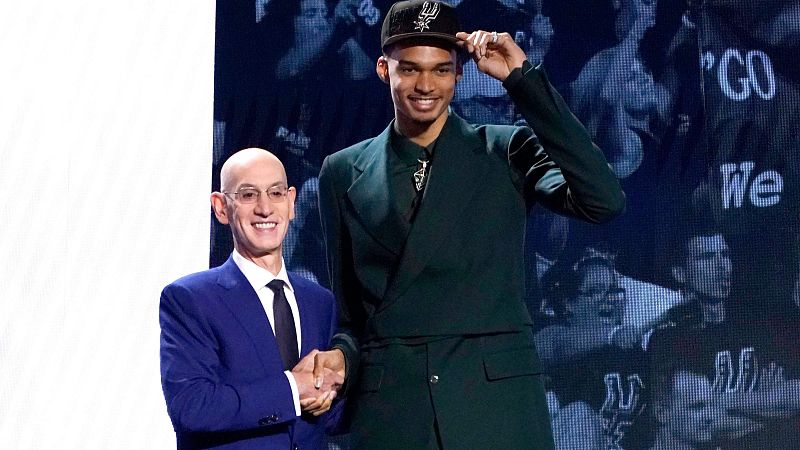 El franc�s Wembanyama reina en el draft de la NBA