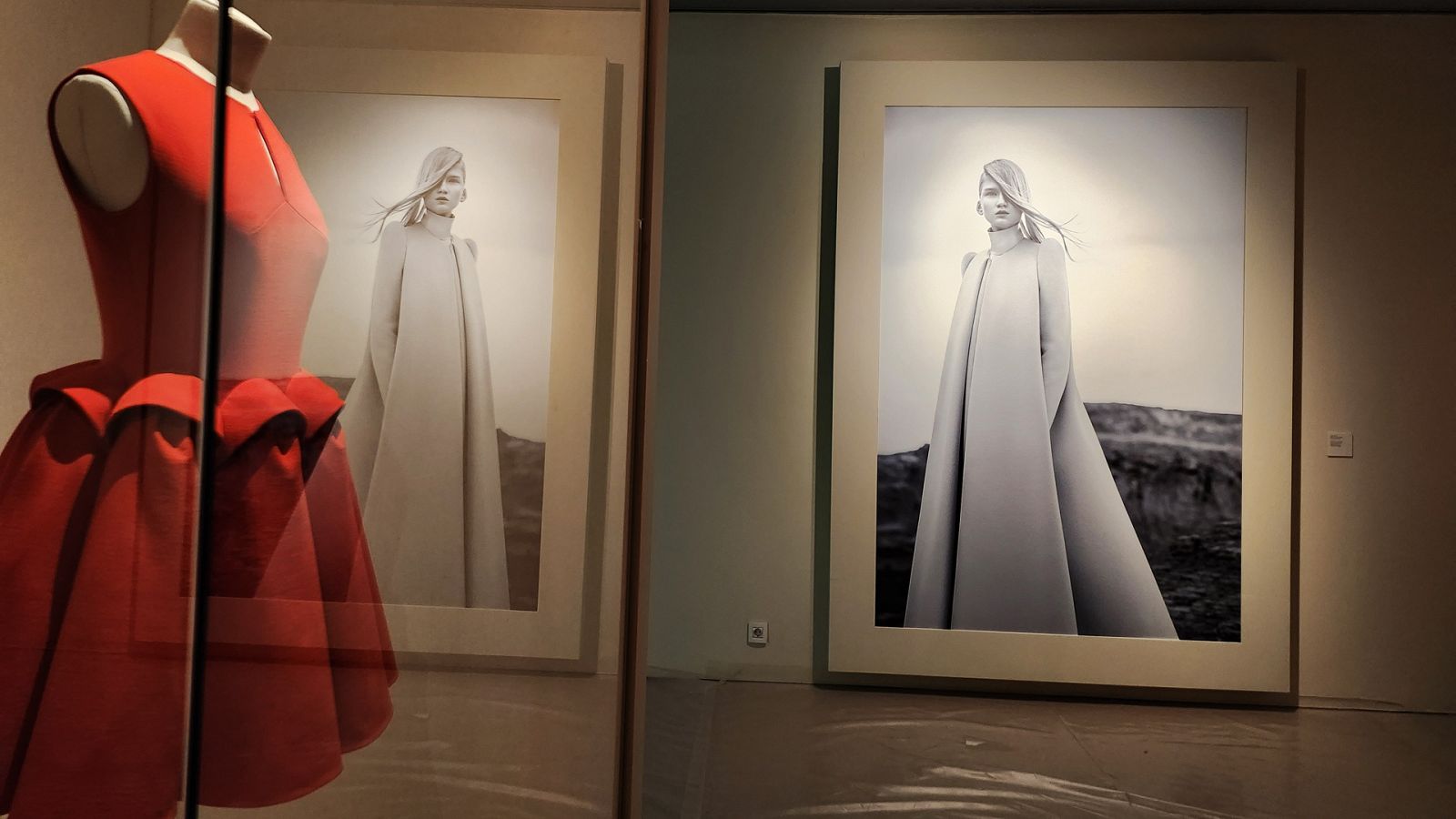 Las cuatro vidas de Josep Font: un recorrido estético y emocional en el Museo Cristóbal Balenciaga