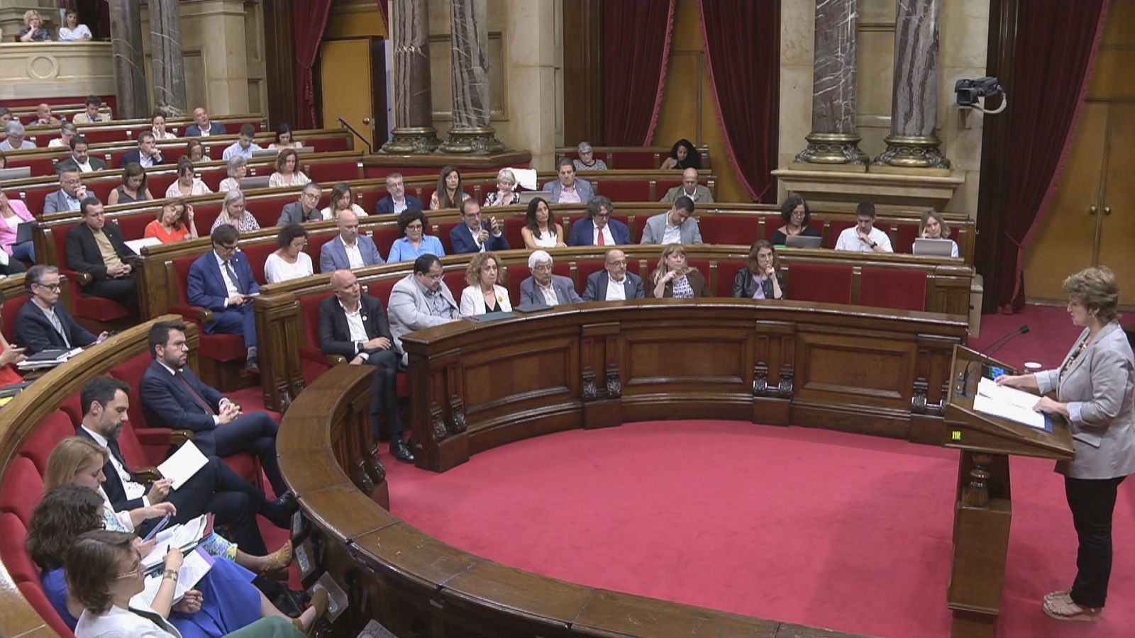 El Parlament celebra la primera sessió del debat monogràfic sobre l'educació