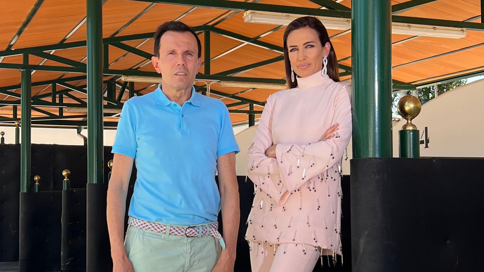 La modelo Nieves Álvarez y el director del programa Jesús María Montes-Fernández