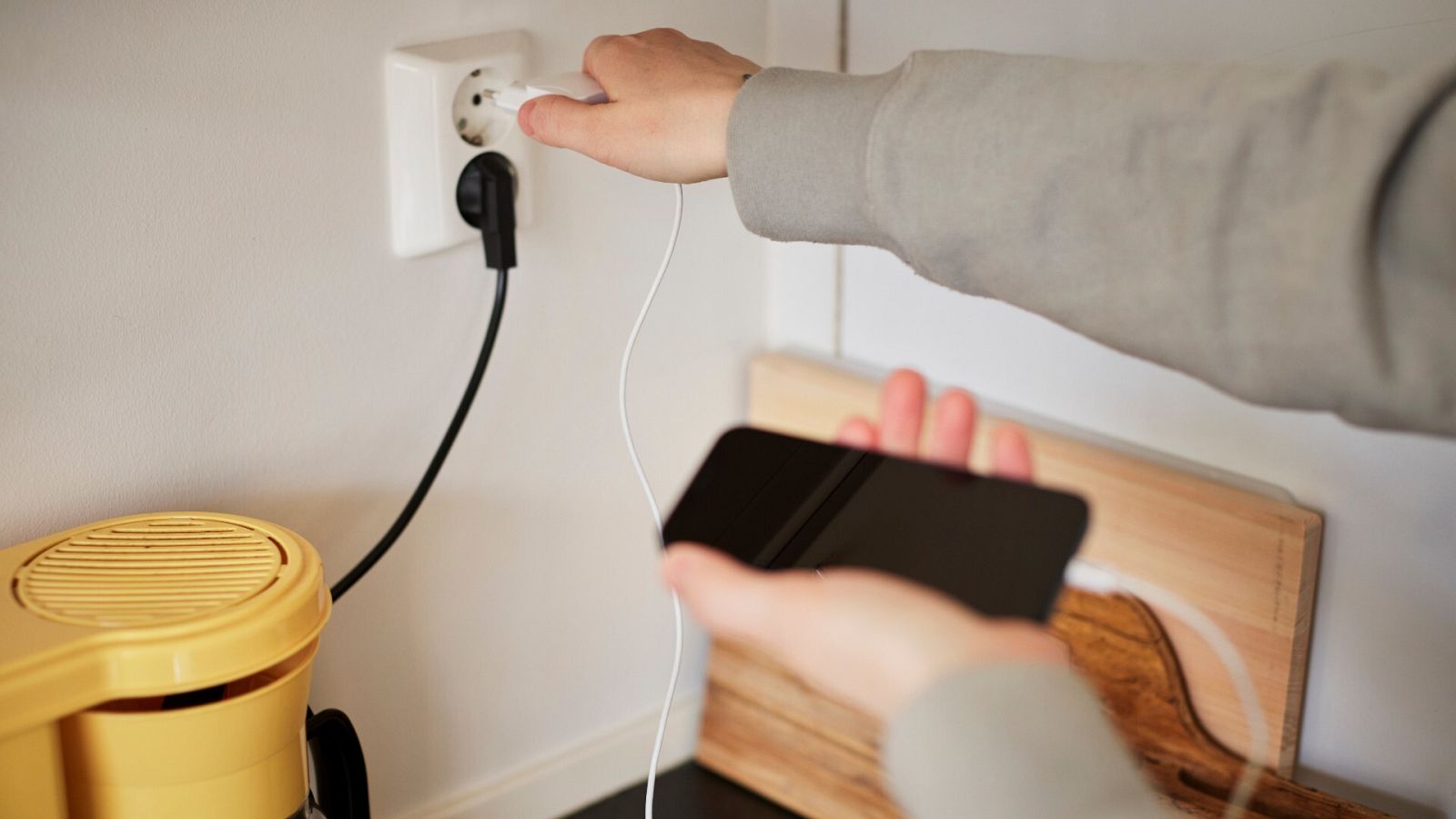 El precio de la luz se dispara este lunes