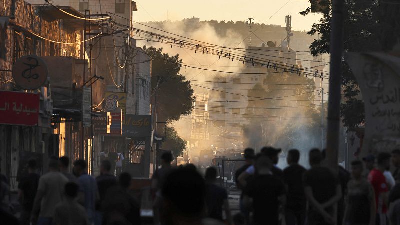 Israel bombardea Yenín en una operación a gran escala en Cisjordania que deja al menos diez muertos