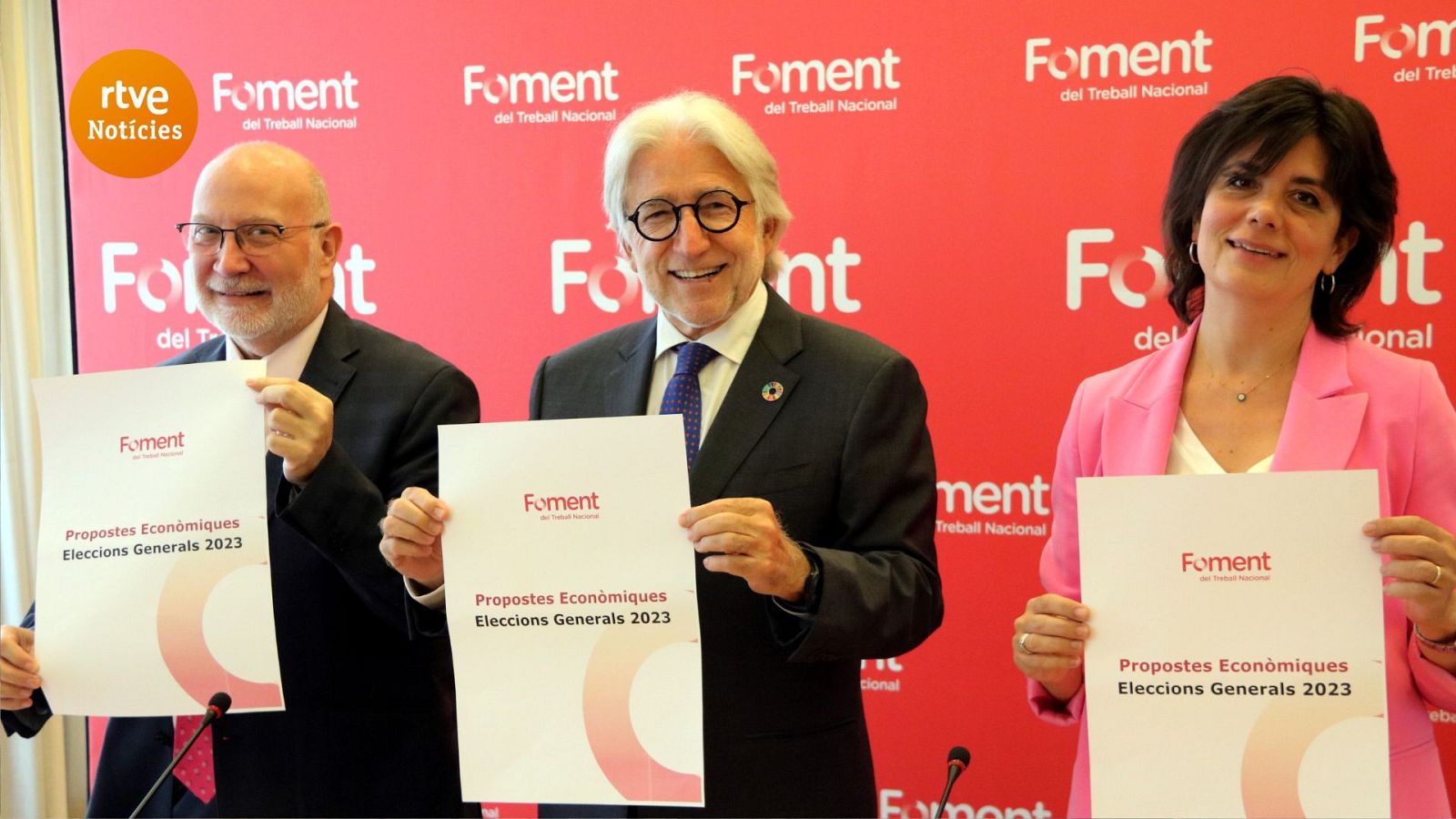 Salvador Guillermo, Josep Sánchez Llibre i Montse Surroca amb les propostes econòmiques de Foment per al 23-J