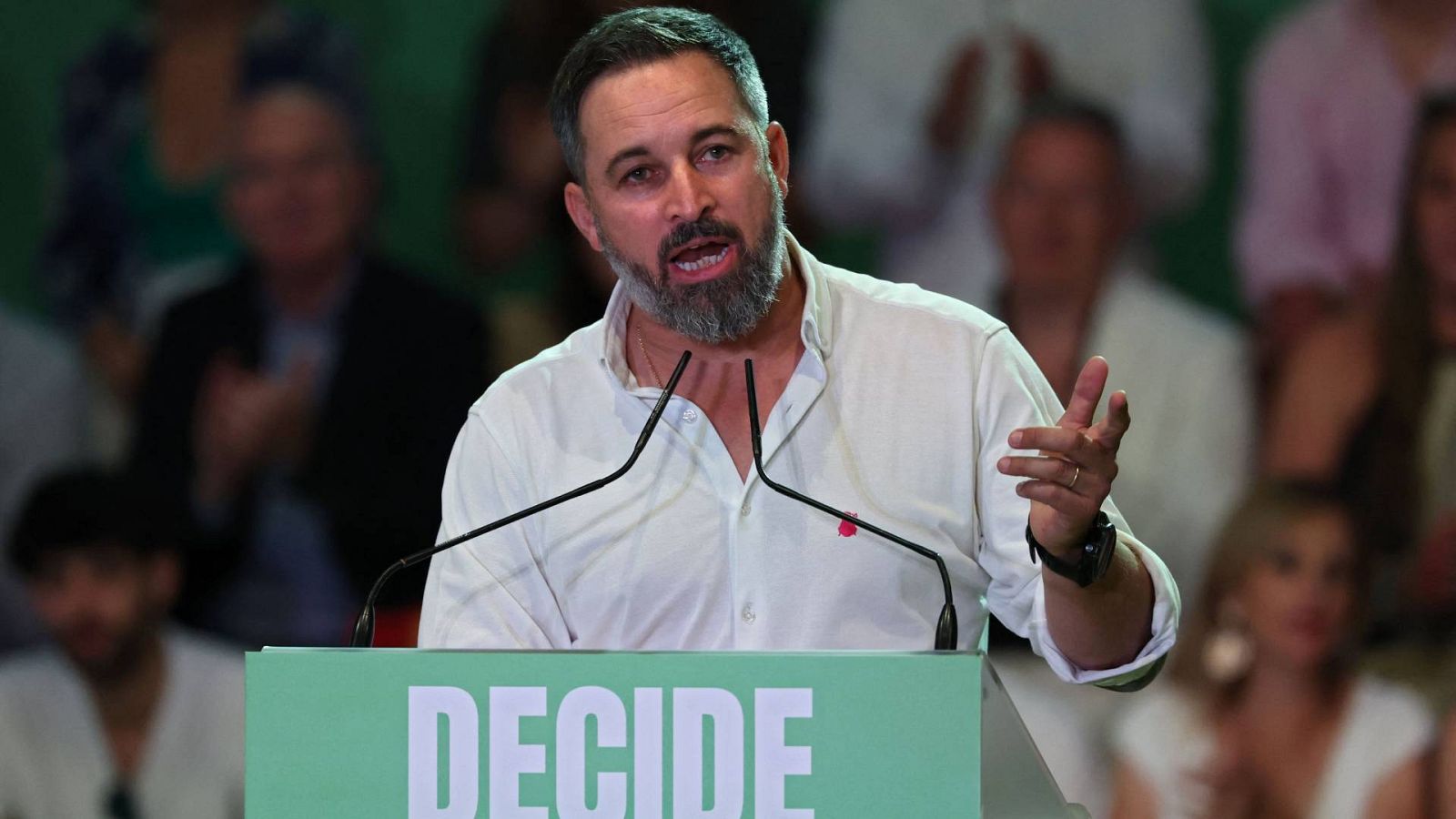 El líder de Vox, Santiago Abascal, durante un acto de precampaña en Madrid